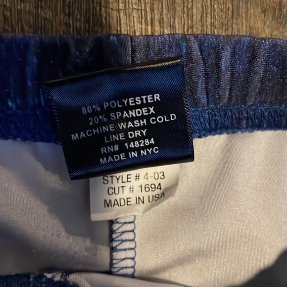 Terez Girl’s Leggings Denim/Distressed Fabric Print Size Small - Picture 6 of 6